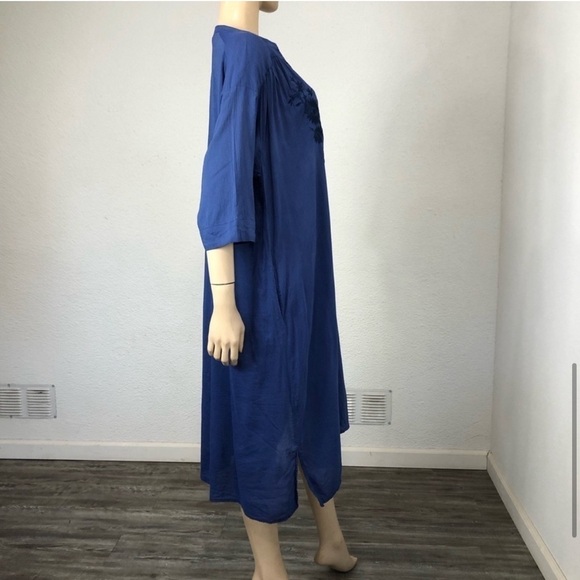 Studio CLIP button front embroidery flower T-shirt dress - Picture 8 of 16